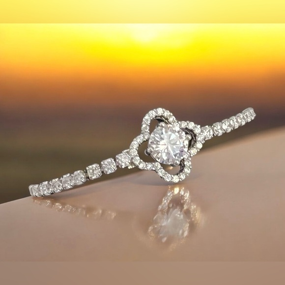 New Cote D’ Argent  Sterling Silver CZ Adjustable 4 Leaf  Bracelet - Picture 14 of 16